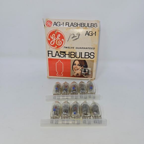 Camera Flash Bulb Vintage Mixed Lot of 38 GE Magicubes Fotomat 5B AG-1 M3B Blue - Picture 9 of 16
